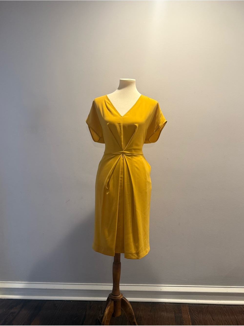 Michael Kors Yellow V-Neck Twist Waist Sheath Dress